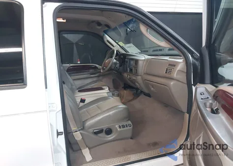 2004 Ford Excursion Eddie Bauer из США, поврежденный, VIN 1FMSU45P24EC92538